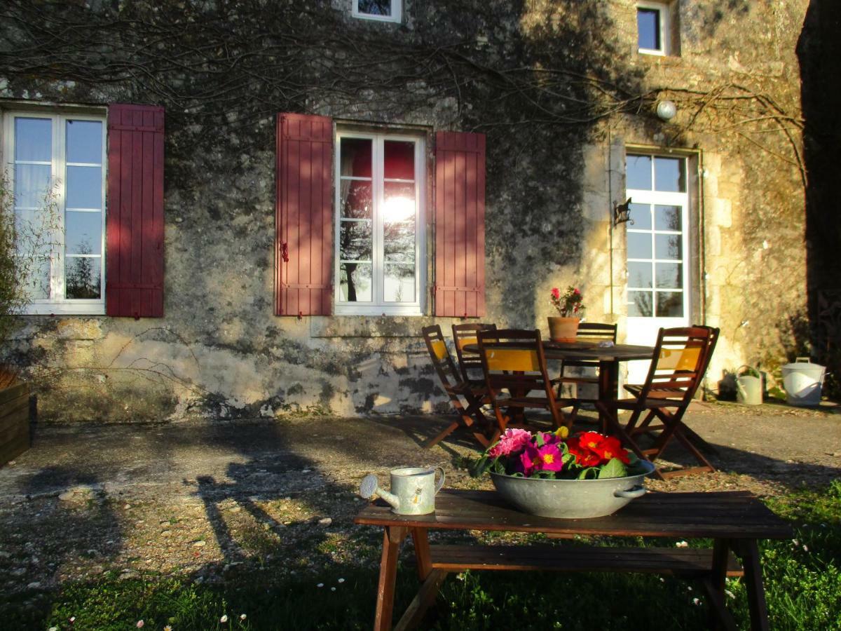 Logis De Bois Roche Villa Saint-Bonnet-sur-Gironde Eksteriør billede